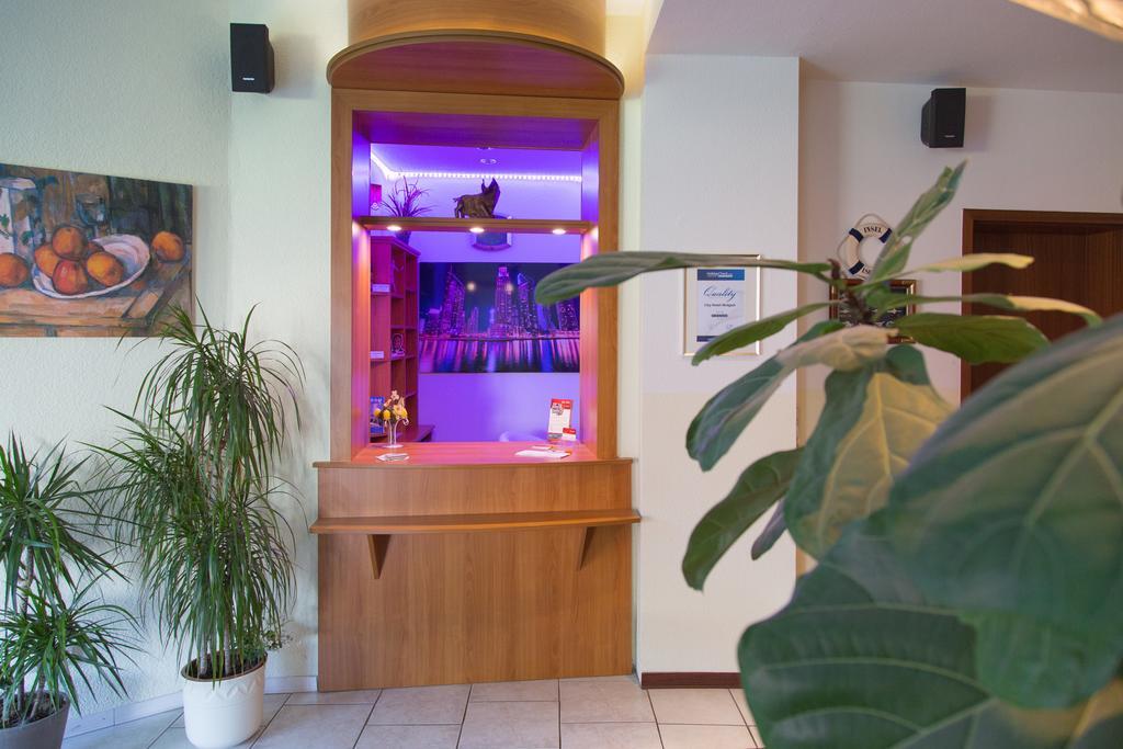 City-Hotel-فولغاست المظهر الخارجي الصورة